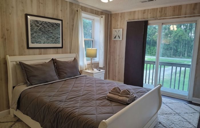 Carrick Bend -Balcony View of ICW- Dog Friendly!