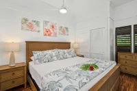 New Remodeled May 2025 1-bed.Apartment in Kiahuna with AC and fiber internet.