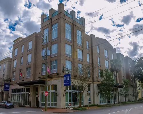 Tryp by Wyndham Savannah Downtown/Historic District Hoteles en Savannah