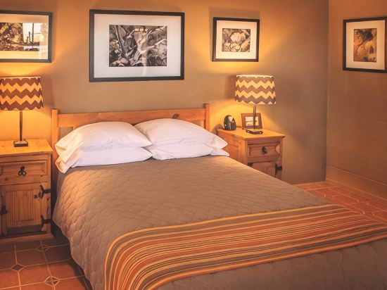 Suite 3 - The Sonoran Traveler