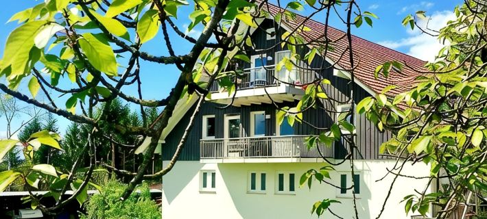 Get up with SEEBLICK style apartments mountain and lake view and terrace in Lindau Hotels in Lindau (Bodensee)