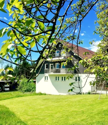 Get up with SEEBLICK style apartments mountain and lake view and terrace in Lindau - วิว