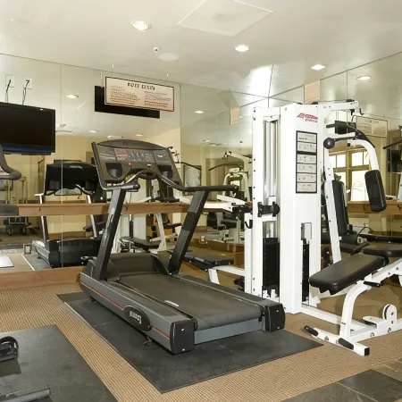 True Ski-in/Ski-Out Luxury at Lone Eagle – Highest 2Br on the Slope Side