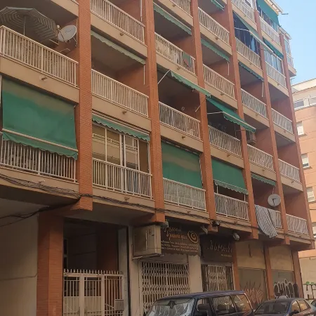 Beautiful bright apartment 5 min walk from the beach and shops