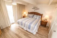 Unique Direct Oceanfront w/a Private Beach - 부티크