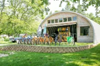 3 Adorable Old Fashioned Cottages In A Great Location ~ 3 Cottages At One Price! - 3 tähden