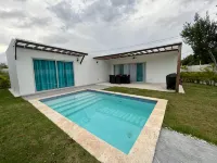 Beautiful villa with private pool just 10 min from the beach - Виллы