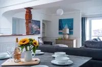 Breathtaking 180° Ocean Views