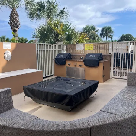 Oceanfront Tranquility in Surf Club, Intracoastal Access, pools, gym, hot tub