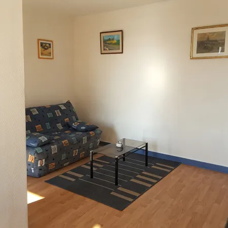 Concarneau apartment close city view.