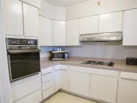 HOT DEAL Cozy Cottage Near French Quarter Sleeps 4 - Great Rates, Free Parking - 방갈로