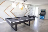 Charming Joshua Tree villa, Pool,Spa, Arcade-Game-Theatre Room, Mins to JT park! - 4성급