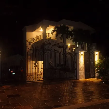 MANSION $225 COSTAMBAR   NO DEPOSITINVERTER BACKUP