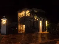 MANSION $225 COSTAMBAR   NO DEPOSITINVERTER BACKUP - Private Pools