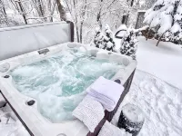 Retreat WithInn-Relaxation Centrally Located to Beaches and Walkable Restaurants Hotels in Chikaming Township