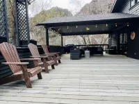 Relax and Unwind. Location! Location! Location!Family-friendly. Outdoor space. - 3 stjerner