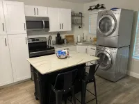 Quiet, peaceful little cabin just one mile from flowing wells marina