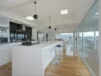Hobart Bay Sunrise House--Rare Aurora Viewing Opportunities