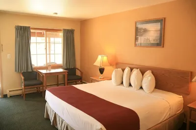 Econo Lodge Inn & Suites Montrose - Black Canyon Area Отели в г. 