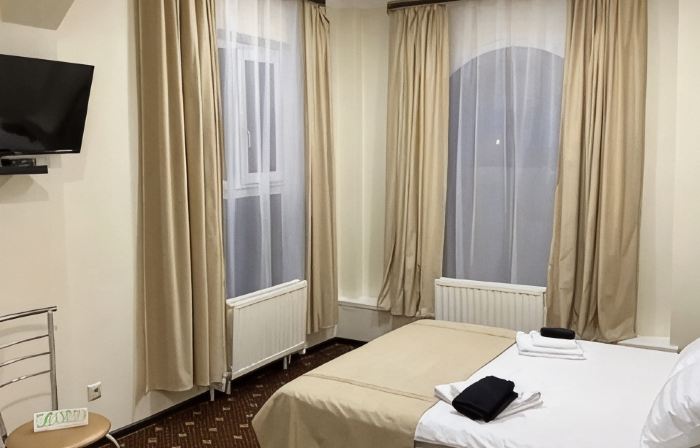 Hotel-City Hotel