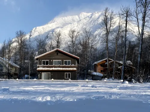 Mountain views from brand new property in quiet neighborhood!!!