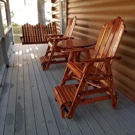 Cabin 3 is a Quiet log Cabin on Lookout Mountain 2 bedroom 2 bath