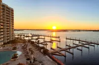 Caribe D907 Luxury Condo- Panoramic Gulf & Bay Views- Resort Amenities