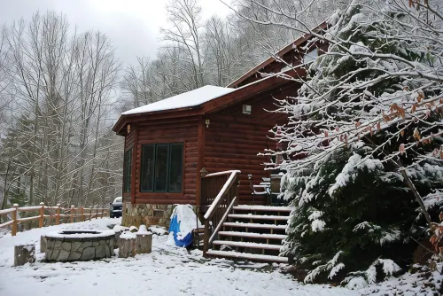 Casa Lago Lakefront on Watauga Lake, covered boat dock, boat slip, water toys