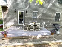 NEW! Renovated Family-Friendly Vineyard Haven Home, Close to town! - 3 tähden