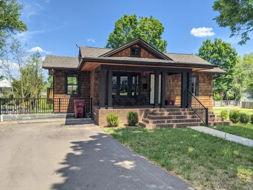 Cozy 1 BD rental home in Historic Tree Streets