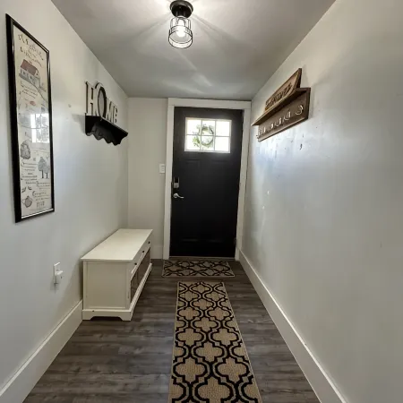 Large Home near Great Smoky Mountains and Knoxville