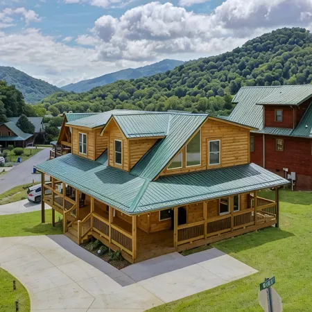 New Log Cabin in the Valley, Elk Experience, Year Round Access
