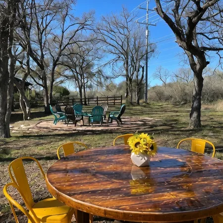 Peaceful, Family and Pet-Friendly Duplex in a Cut-De-Sac with Abundant Wild Life