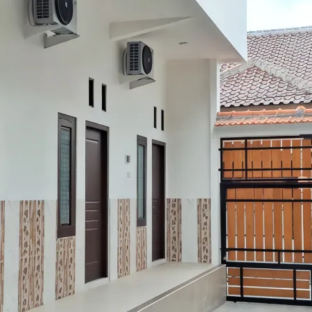 Surya Living RedPartner near Suncity Mall Madiun