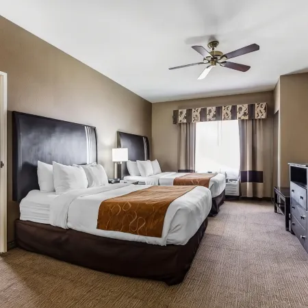 Comfort Suites Bakersfield