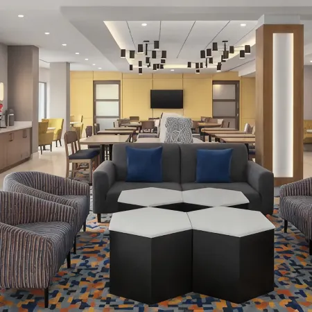 Hampton Inn by Hilton Montreal East Anjou Отели рядом с достопримечательностью «Торговый центр Galeries d'Anjou»