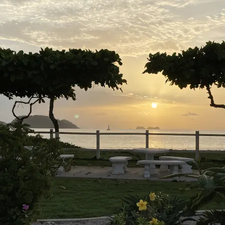 Amazing Beach Front Condo w/ Pool, Endless Beach, Flamingo/Potrero