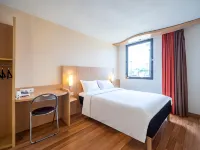 B&B Hotel Calais Terminal Cité Europe 3 étoiles Hotels in der Nähe von Hafen