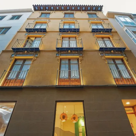 Apartamentos Debambú