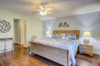 Sea Winds Beautifully Updated Beachfront/Oceanfront Condo-w/Private Beach Access