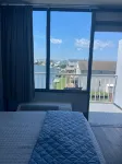 Fenwick Islander Motel - Motels