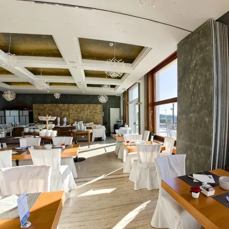 Hotel Riviera & Maximilian's