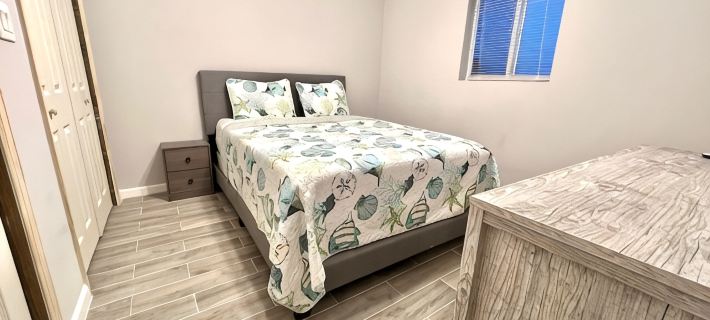 Cozy 2-bedroom apartment in delightful Bimini with WiFi, AC Hotele w: Bailey Town