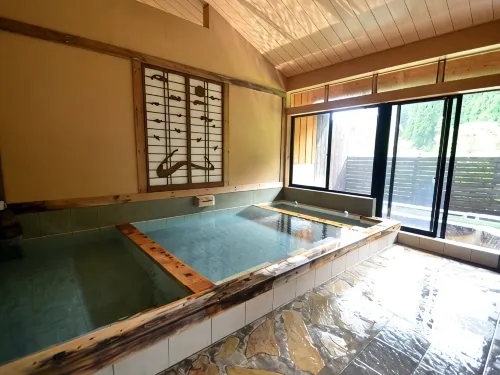 Hirayama Onsen Ryokan Kadoya - 2-stjärniga