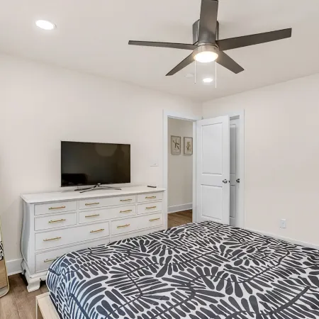 Greer Urban Retreat 3-bedroom house near DT Greer! Hoteles en Greer