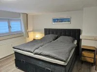 Central apartment 70 m² up to 4 persons - close to the main station & trade fair Essen