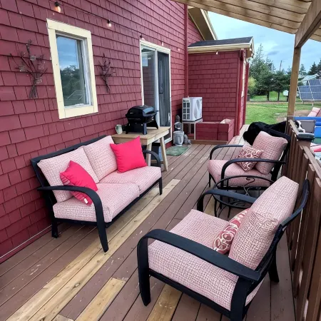Unique Island Rental in Stanhopein my Home)