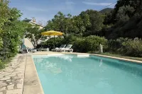 Countryside house located in an olive grove, very quiet, wonderful scenery - Villas