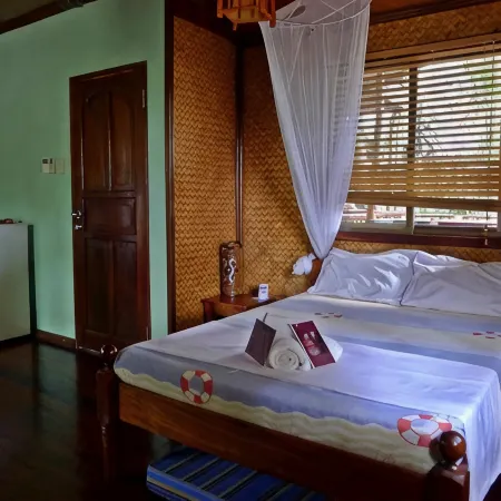 La Salangane Caalan Beach Villa