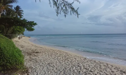 Holiday accommodation 1 minute walk to west coast beach! - Huoneistot